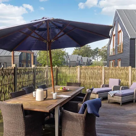 Prázdninový dům Cozy In With Wifi *