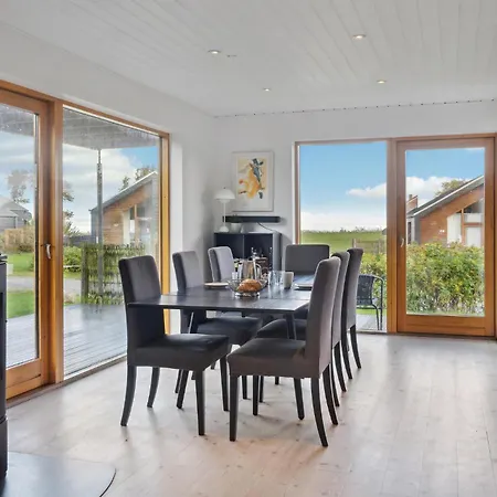 Gorgeous In With Kitchen